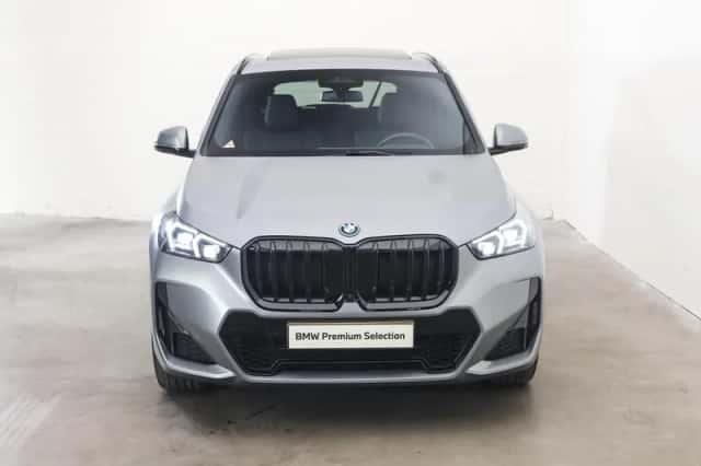 BMW X1 (2024) thumbnail 6