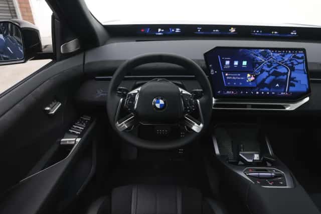 BMW iX3 (2026) thumbnail 3