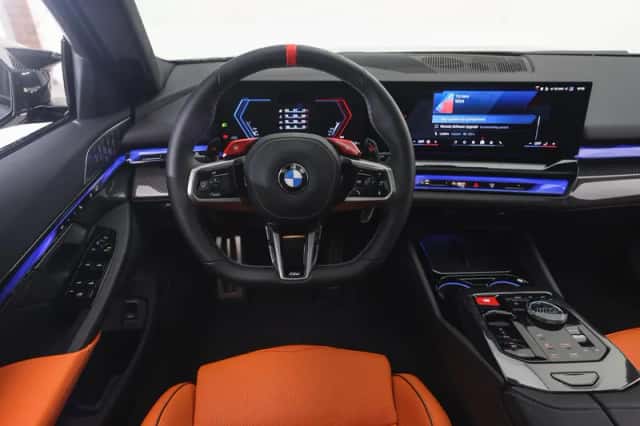BMW M5 (2025) thumbnail 3