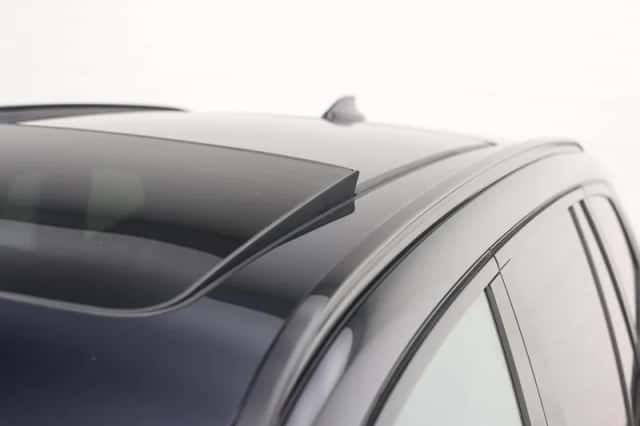 BMW iX3 (2023) thumbnail 4