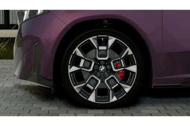 BMW iX3 (2026) thumbnail 5