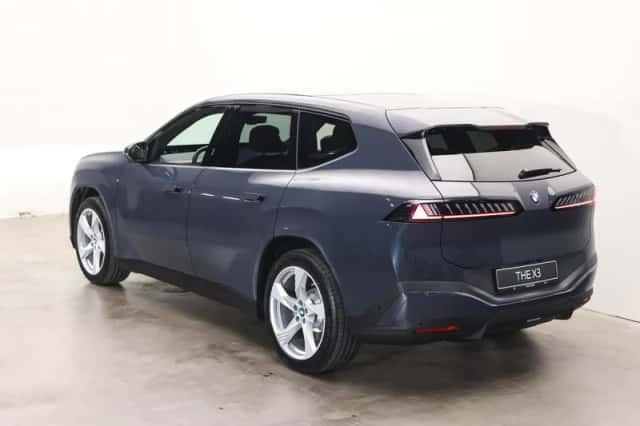 BMW iX3 (2026) thumbnail 2