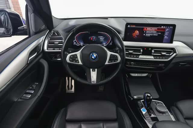 BMW iX3 (2023) thumbnail 3