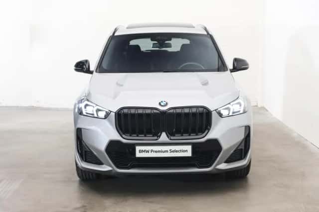 BMW X1 (2023) thumbnail 6