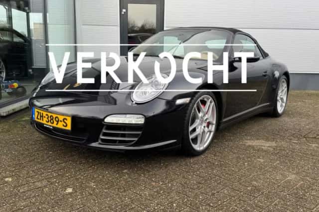 Porsche 911 (2011) thumbnail 1