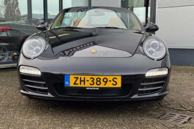 Porsche 911 (2011) thumbnail 5