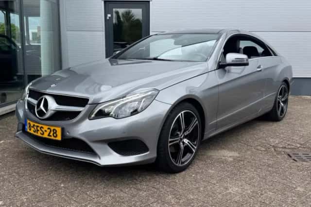 Mercedes-Benz E-Klasse (2013) thumbnail 1
