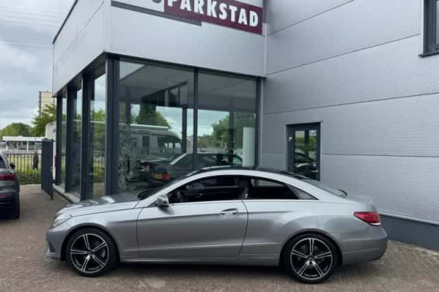 Mercedes-Benz E-Klasse (2013) thumbnail 2