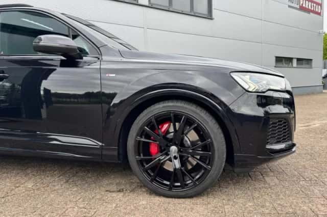 Audi Q7 (2020) thumbnail 4