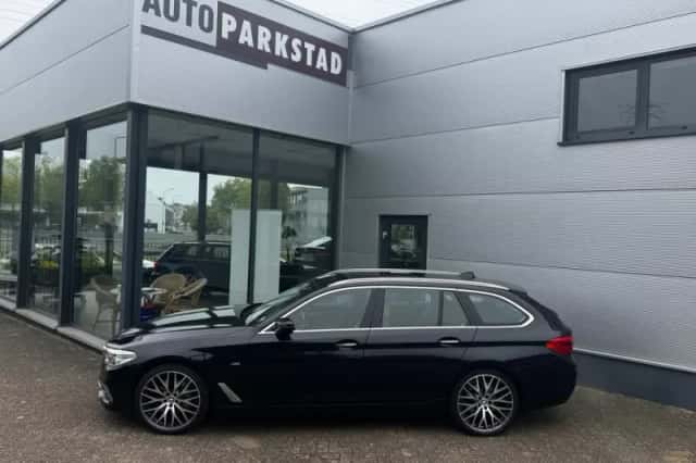 BMW 5-Serie (2017) thumbnail 2