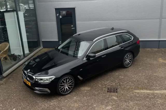 BMW 5-Serie (2017) thumbnail 3