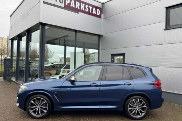 BMW X3 (2018) thumbnail 2