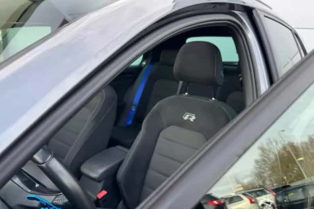 Volkswagen Golf (2019) thumbnail 4