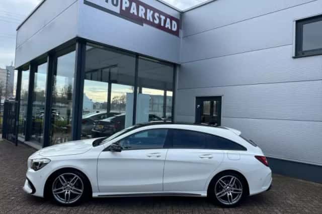 Mercedes-Benz CLA-Klasse (2017) thumbnail 3