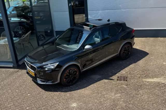 CUPRA Formentor (2022) thumbnail 5