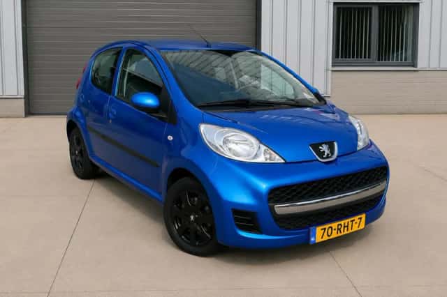 Peugeot 107 (2011) thumbnail 1