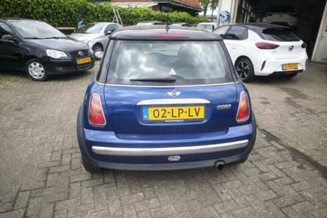 MINI Cooper (2003) thumbnail 6