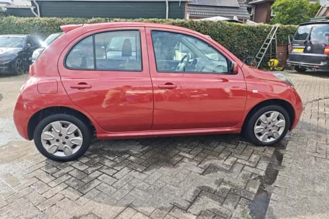 Nissan Micra (2006) thumbnail 2