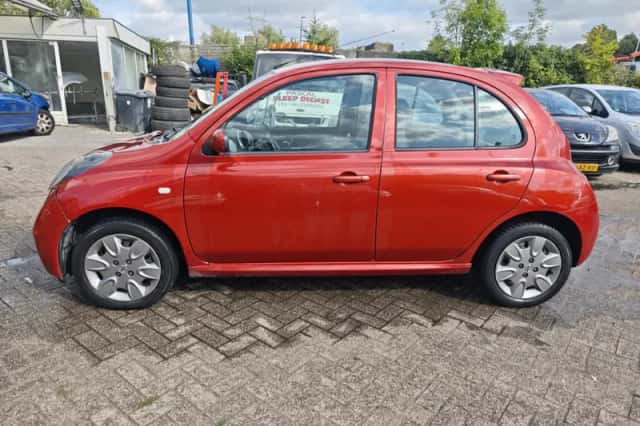 Nissan Micra (2006) thumbnail 6