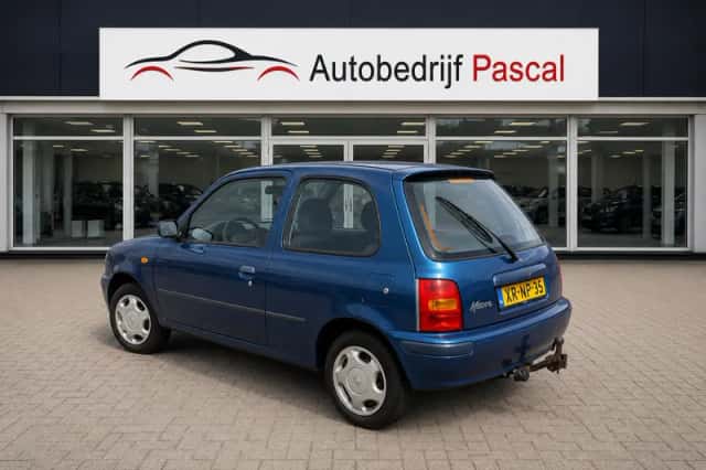 Nissan Micra (1999) thumbnail 4