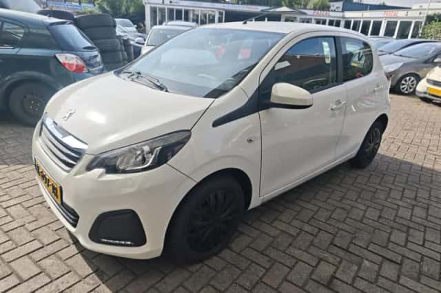 Peugeot 108 (2021) thumbnail 1