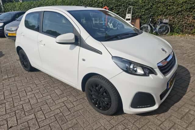 Peugeot 108 (2021) thumbnail 4
