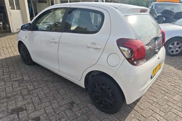 Peugeot 108 (2021) thumbnail 6