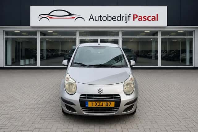 Suzuki Alto (2013) thumbnail 4