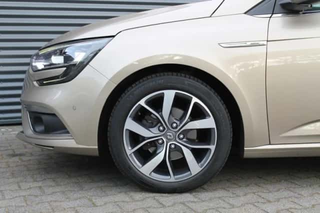 Renault Mégane (2016) thumbnail 16