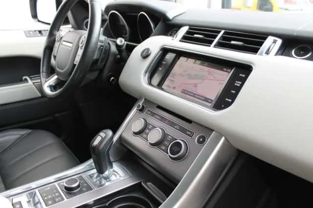Land Rover Range Rover Sport (2013) thumbnail 9