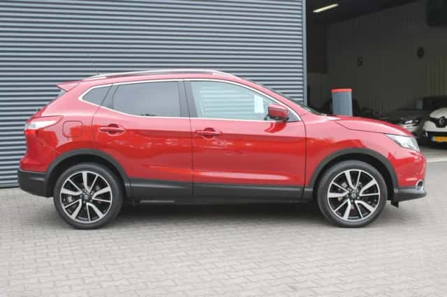 Nissan Qashqai (2015) thumbnail 18