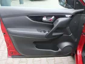 Nissan Qashqai (2015) thumbnail 5