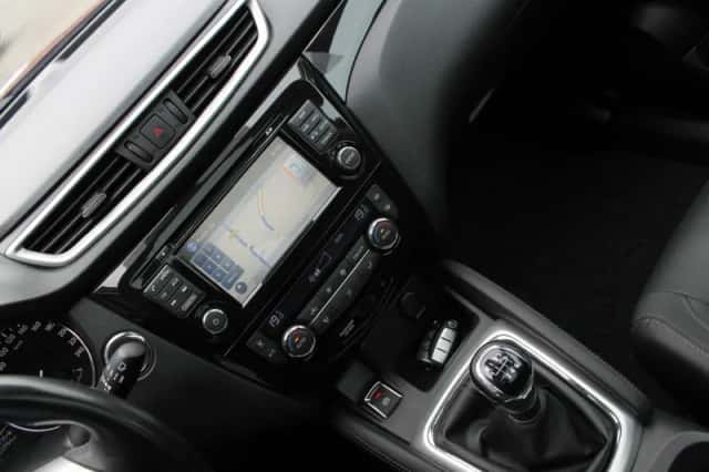 Nissan Qashqai (2015) thumbnail 8