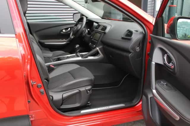 Renault Kadjar (2016) thumbnail 3