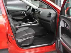 Renault Kadjar (2016) thumbnail 3