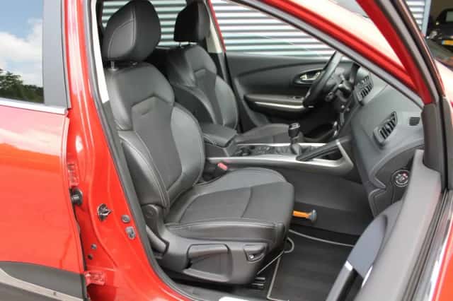 Renault Kadjar (2016) thumbnail 4