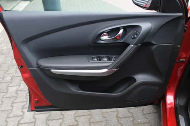 Renault Kadjar (2016) thumbnail 5