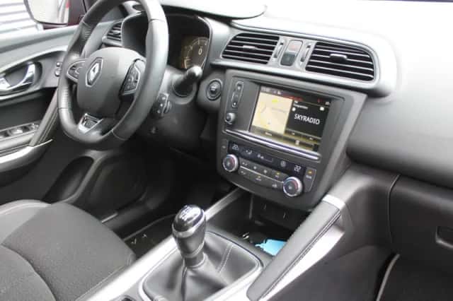 Renault Kadjar (2016) thumbnail 9