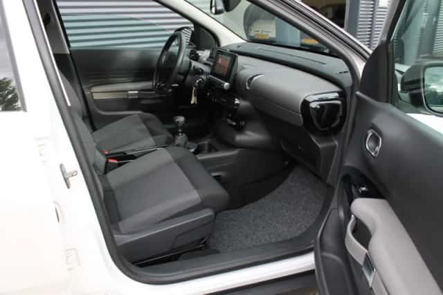 Citroën C4 Cactus (2019) thumbnail 3