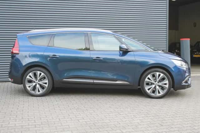 Renault Scénic (2017) thumbnail 17