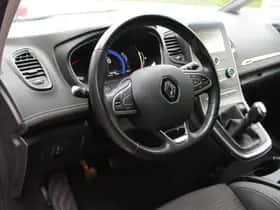 Renault Scénic (2017) thumbnail 6