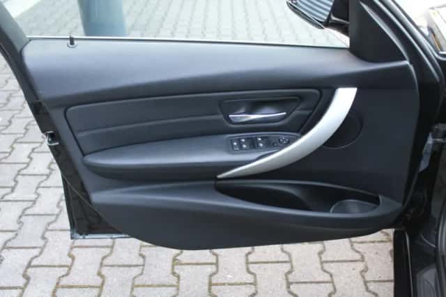 BMW 3-Serie (2013) thumbnail 5