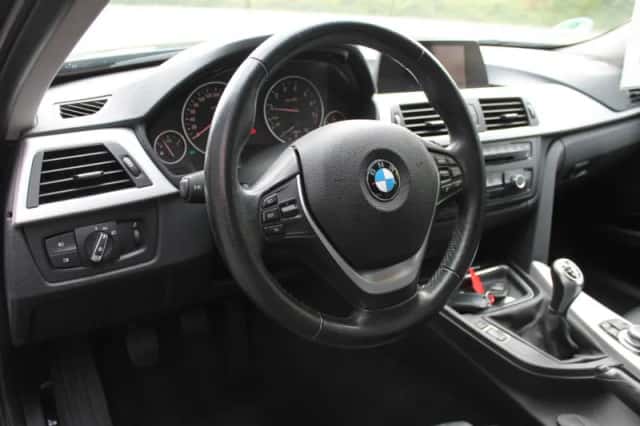 BMW 3-Serie (2013) thumbnail 6