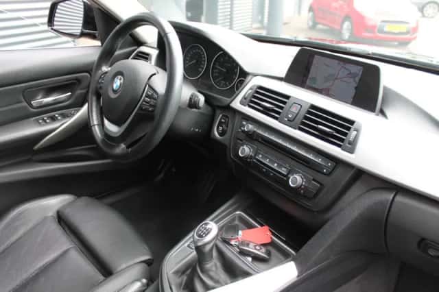 BMW 3-Serie (2013) thumbnail 9