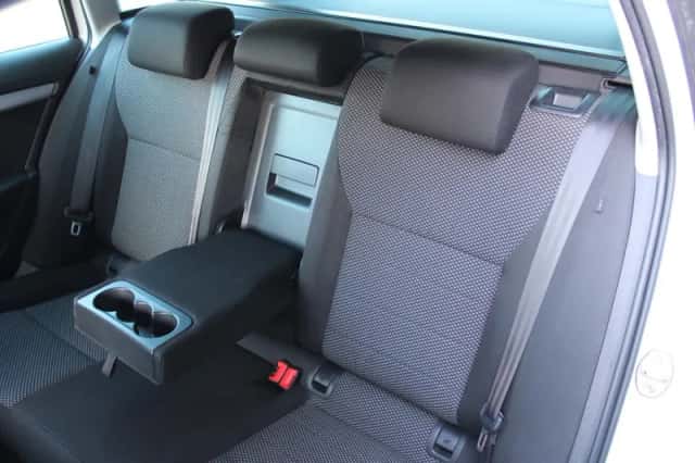 Škoda Octavia (2014) thumbnail 12