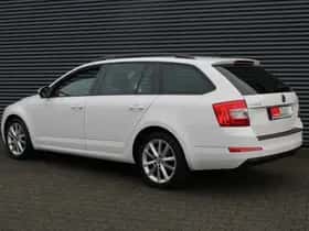 Škoda Octavia (2014) thumbnail 24