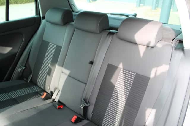 Volkswagen Golf (2008) thumbnail 12