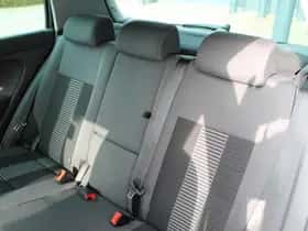 Volkswagen Golf (2008) thumbnail 12