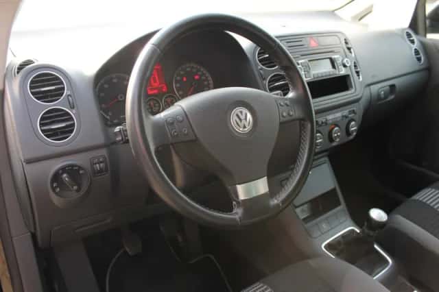Volkswagen Golf (2008) thumbnail 6