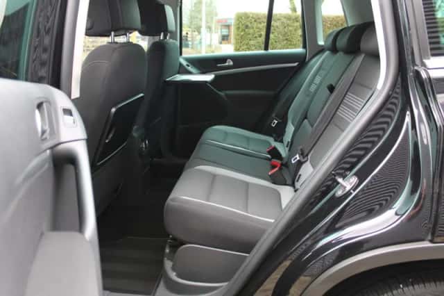 Volkswagen Tiguan (2013) thumbnail 11